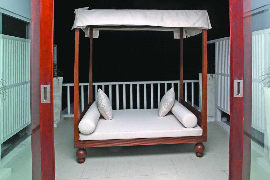 Michelle Boutique Hotel Balapitiya Esterno foto